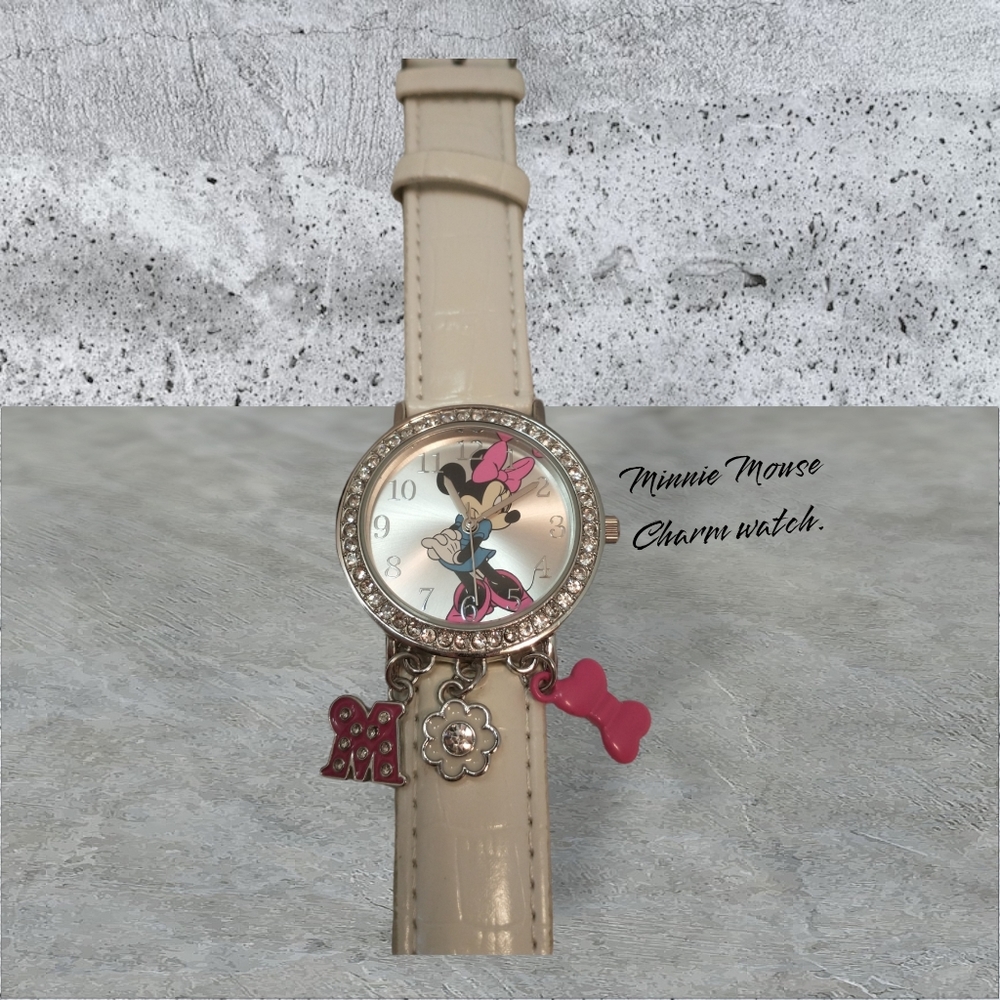 Minnie Mouse Charm Watch